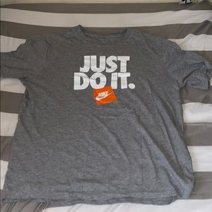 Lightly used Nike T-Shirt